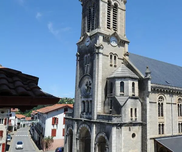 Les Tilleuls Hotel 2*